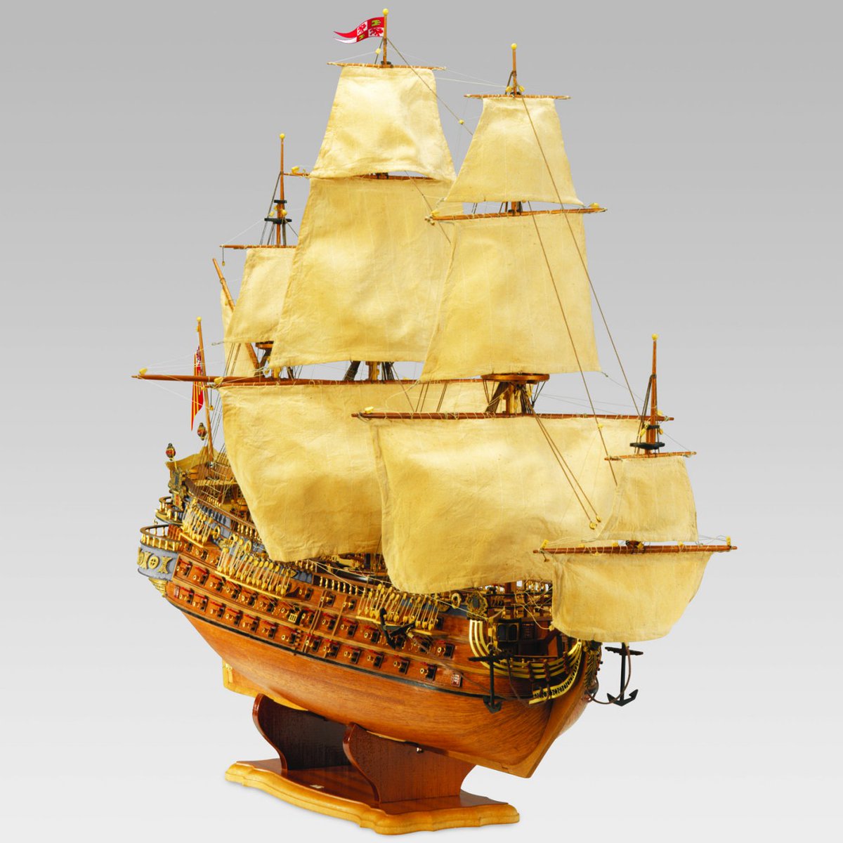 ModelSpaceDE's tweet photo. Unser San Felipe-Modell ist eine exakte Nachbildung des legendären spanischen Feldherrn aus dem 17. Jahrhundert! Bestellt jetzt euren Komplett-Set, um dieses wunderschöne und hochdetaillierte Schiff zu bauen! https://t.co/da3k5CdNX3 https://t.co/t0TBUxIgpb