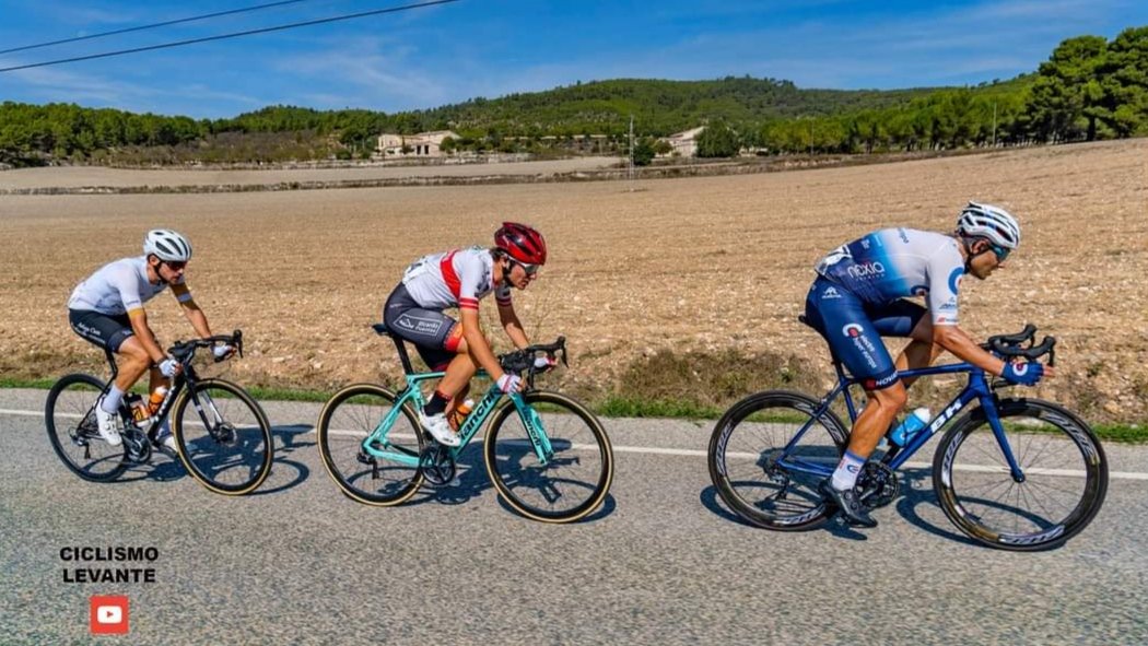 🎉 ¡FINDE PRODUCTIVO!

🥉 Ayer, nuestro @alvaropolort fue 3º en un durísimo #TrofeoSanJorge de Alcoy, además de llevarse las metas volantes.

👏🏻 Además, <a href="/Raulgranados99/">Raul✖️</a> entró en el Top-15 sub23 para sumar puntos nacionales en el #TrofeoOlías.

🔗 Crónica: bit.ly/AlcoyCGN