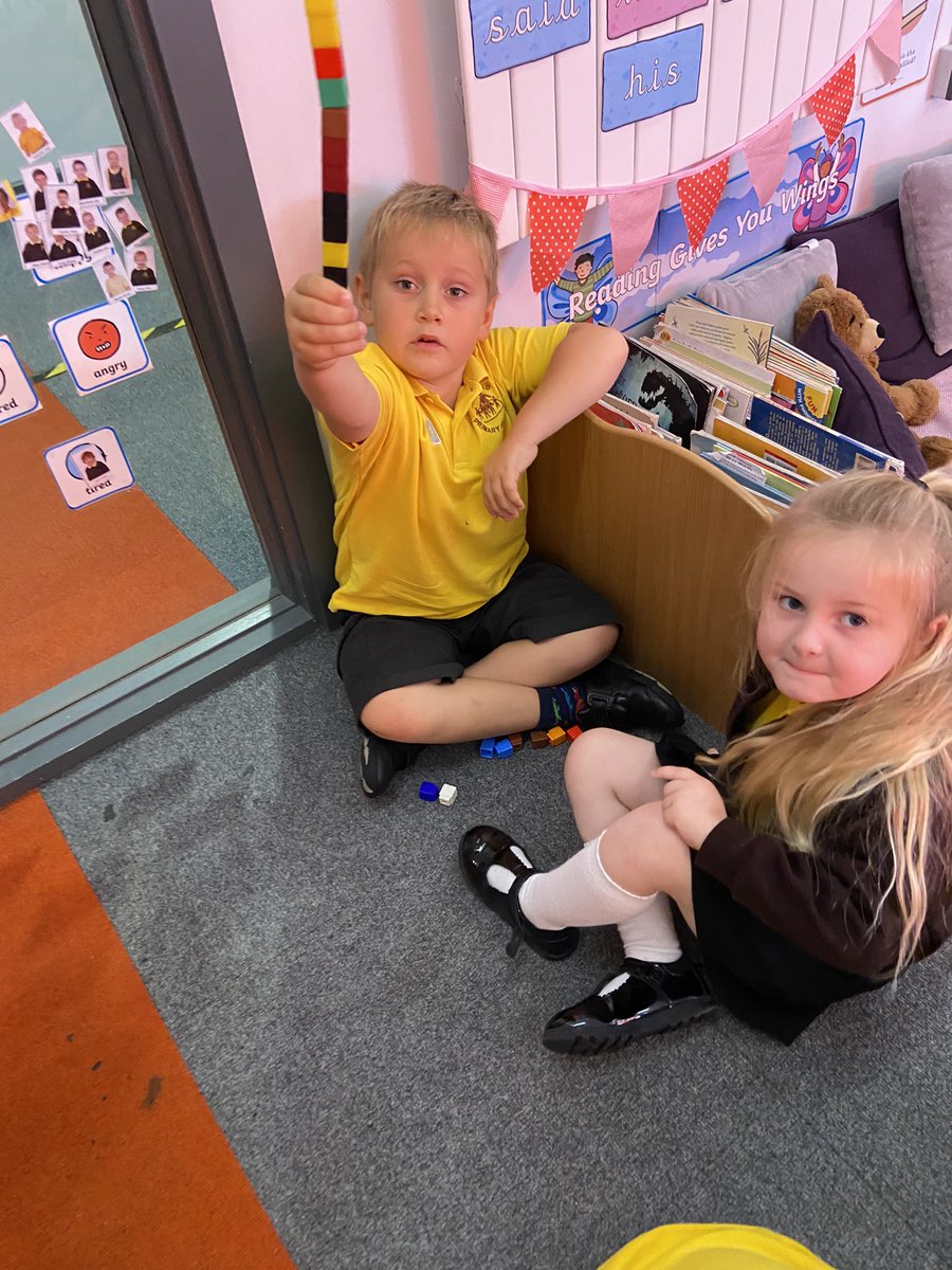 EastfieldPSHull's tweet photo. 1RL have been using super teamwork to represent numbers practically within 20! #epsmaths #epscharacter #eps1RL https://t.co/klowvfjyUx