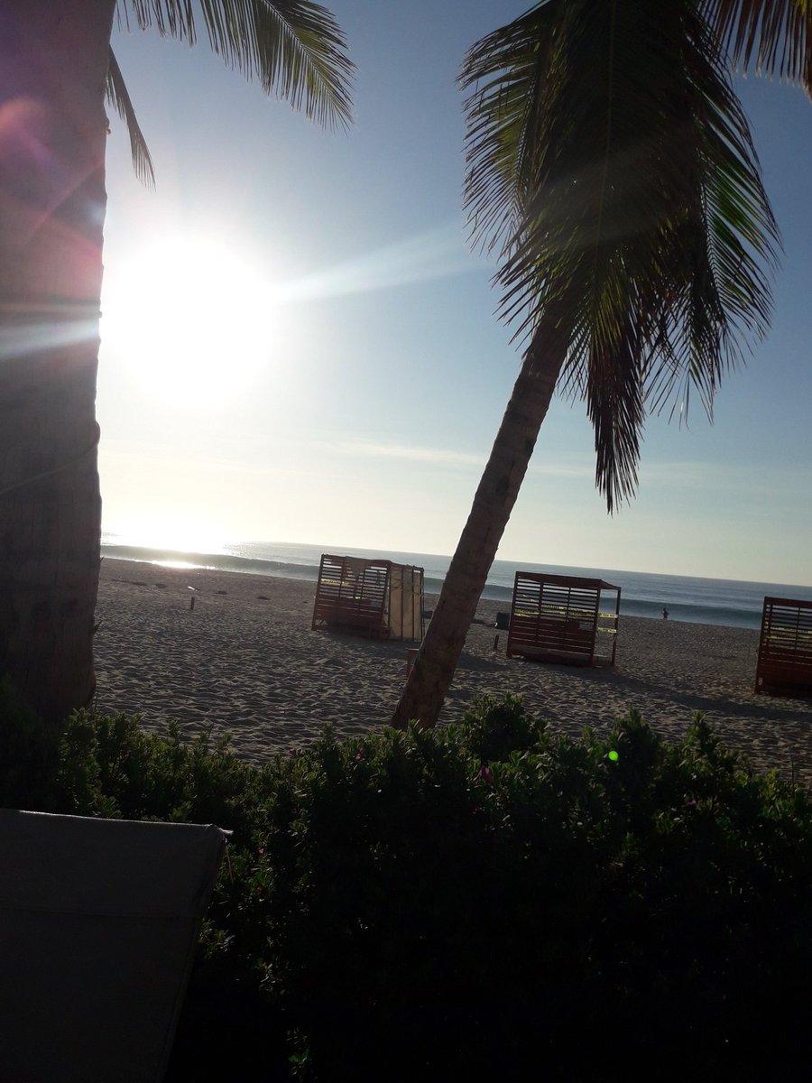 Y asi amanece en los cabos🏝