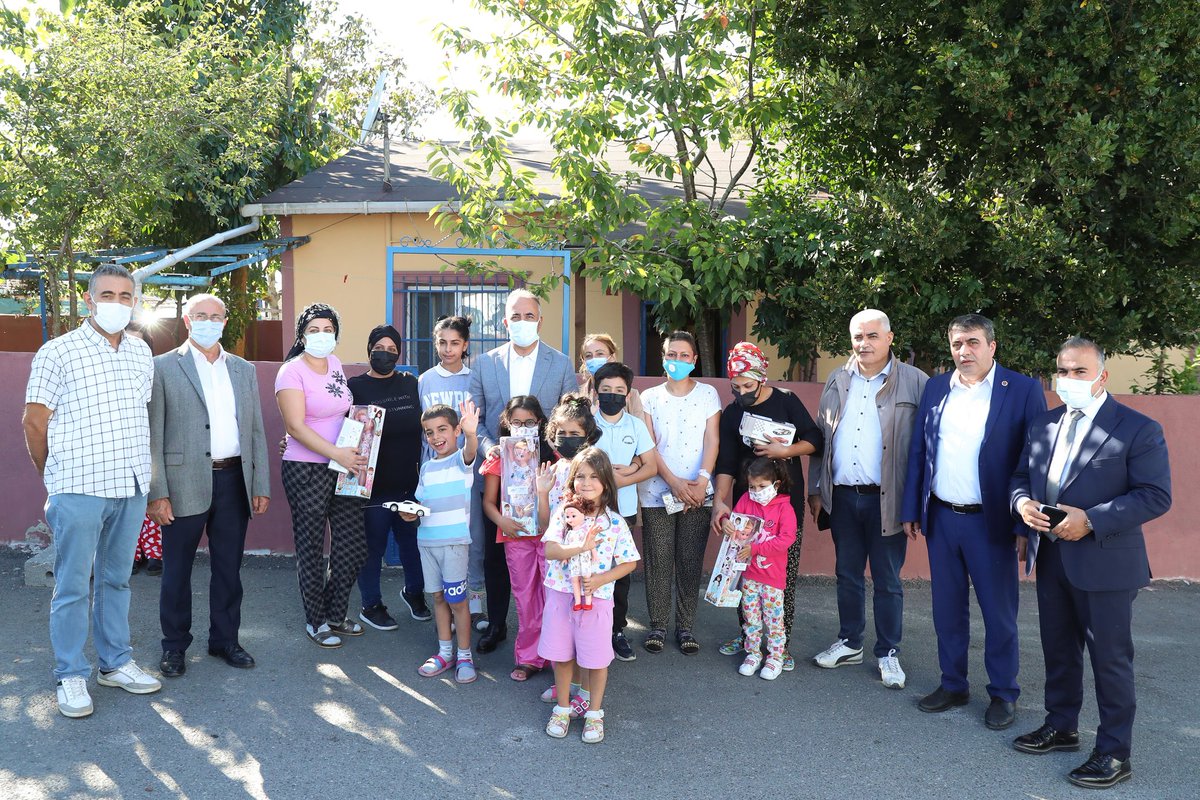 avadursun's tweet photo. Zübeyde Hanım Mahallemizde komşumuz Güneş Bilgiç'in hanesine konuk olarak mahallemizi konuştuk.

Misafirperverliğinden dolayı kıymetli komşumuza teşekkür ediyorum. https://t.co/0OUxAecDye