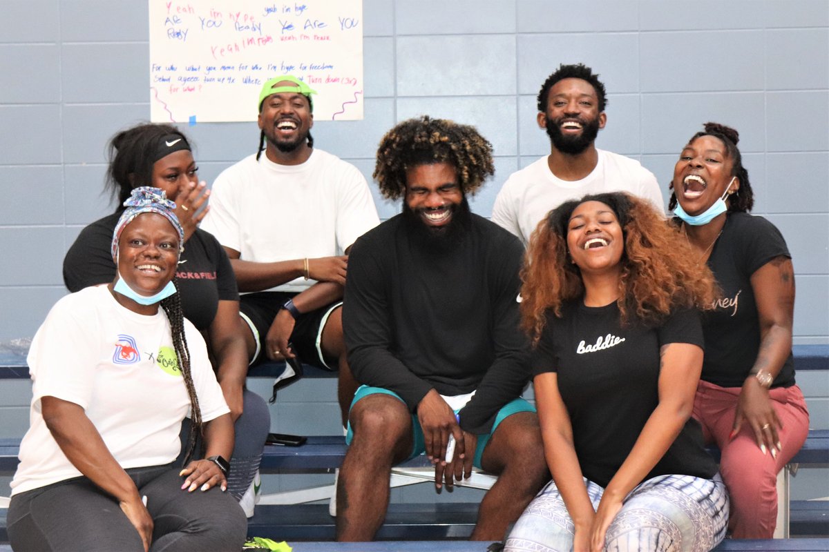 "It gives faith. It gives hope. That one day you can make it too."

The story behind Cowboys star <a href="/EzekielElliott/">Ezekiel Elliott</a> linking up with south Dallas non-profit <a href="/4oakcliff/">For Oak Cliff</a> -- and how they're helping each other grow. 💚🥄🏈

📺Tonight, 6:30
on @WFAA's #MNF Pregame show

#CowboysNation ⭐️