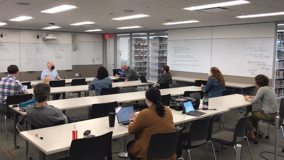 Springfield faculty participating in our Facilitating Conversations in the Classroom Workshop. Check out the thread for some tips on how to best facilitate student conversations and engagement