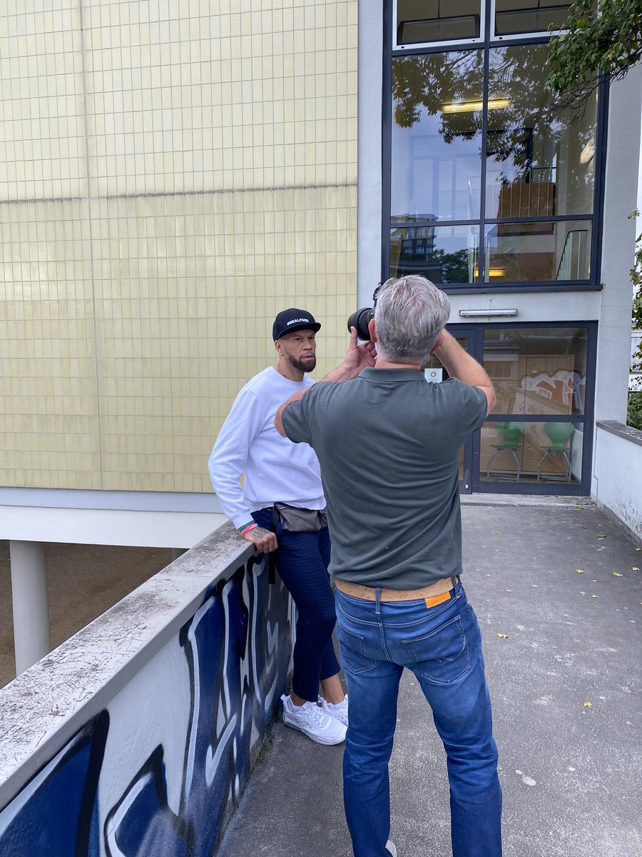 martinovic13's tweet photo. 20 Jahre nachdem ich das erste Mal Bilder mit @MeezyPeezy8 und #Camera4 in Berlin gemacht habe, gabs heute die Neuauflage. Jetzt noch schnell das IV für die neue @BIG_Deutschland aufschreiben. Könnte spannend werden. https://t.co/WWV2DaH9VM