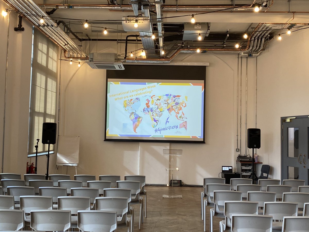 MaidaValeClas's tweet photo. Ready for our #InternationalLanguagesWeek Assembly, @MaidaValeLang ! 🌎🙌🏻 @MaidaValeSchool #InternationalLanguagesDay #Latin #Greek 🇪🇸🇷🇺🇸🇪🇮🇹🇯🇵🇬🇷🇮🇪🇭🇰🇫🇷 🇩🇪 https://t.co/5QO8Bo16SP