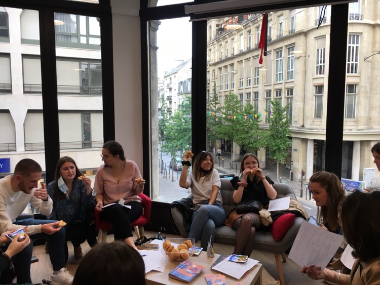 MS_Reims's tweet image. Aujourd'hui c'est la rentrée pour nos étudiants sur le campus MediaSchool de Reims ! Nous sommes ravis de les accueillir en présentiel pour commencer cette nouvelle année !