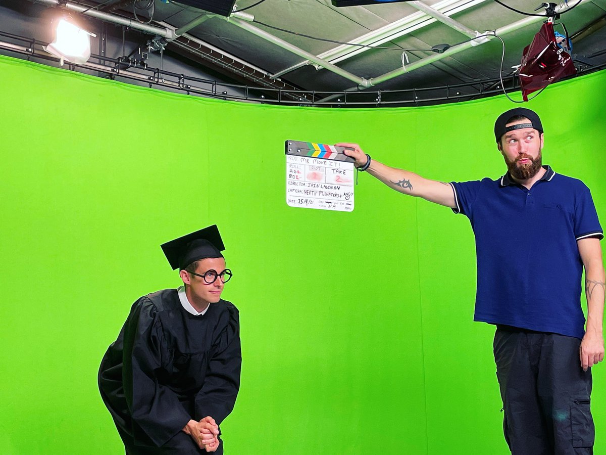CarlT_Official's tweet photo. Itโs Headmaster Move It having his big moment on set! ๐ฅ ๐ซ ๐จโ๐
โIt may be tough, but make it STRONG!โ ๐ถ ๐ค
#MrMoveIt #MondayMotivation https://t.co/rVTUk2cjsr
