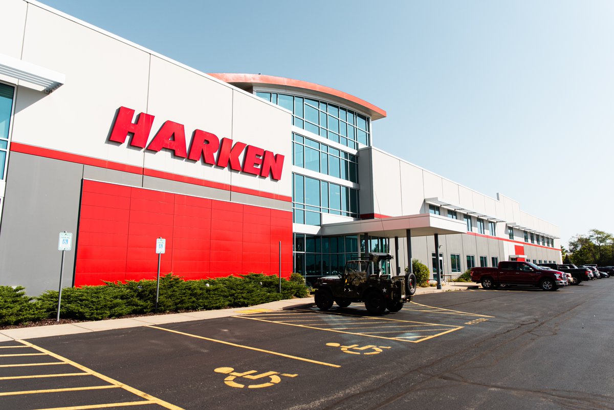 USSailingTeam's tweet photo. Today we’re at the @Harken Headquarters discussing technology and sailing equipment with Harken, @Siemens, @Nimbix, @TeamUSA, a handful of USST staff and athletes, and some of the industry’s top engineering minds. Follow along on Facebook / Instagram! https://t.co/zuMGAEK8du