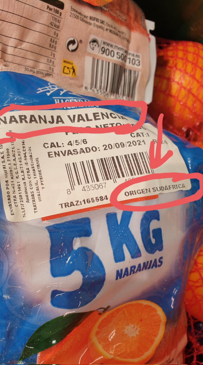 Ramon_Rouco_'s tweet photo. 🛑OJO con estas Naranjas. @Mercadona ¿vds no son de Valencia? Esto se llama confundir al consumidor. Este no es el camino. NO las he comprado.↘️↘️ https://t.co/Pk1acuY5dK