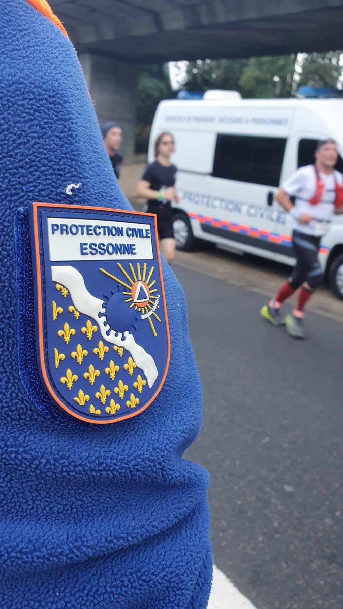 ADPC_91's tweet photo. Pas moins de 25 de nos bénévoles ont assurés différents DPS, notamment aux côtés de @ProtecCivileNS pour le @Seinemarathon76  et la @Protec37 pour le 10 et 20 km de @villedetours ! Merci pour l'accueil, au plaisir de vous revoir sur d'autres renforts ! 💪 https://t.co/Ad68NcmMug