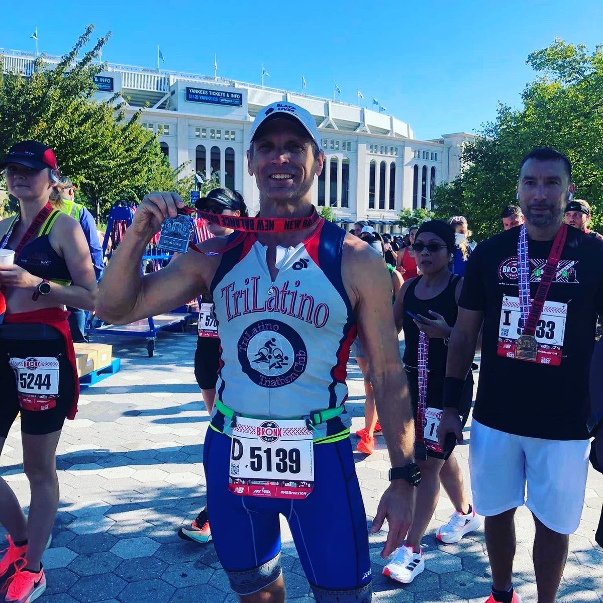 TriLatino's tweet photo. This weekend was one word— INSPIRING ✨✨✨
Let’s take this #medalmonday to highlight the champions of our club. #bronx10miler #toughmantri #trilatino #trilatinotriathlonclub #swimbikerun #hispanicheritagemonth https://t.co/mf0WDqpAjx
