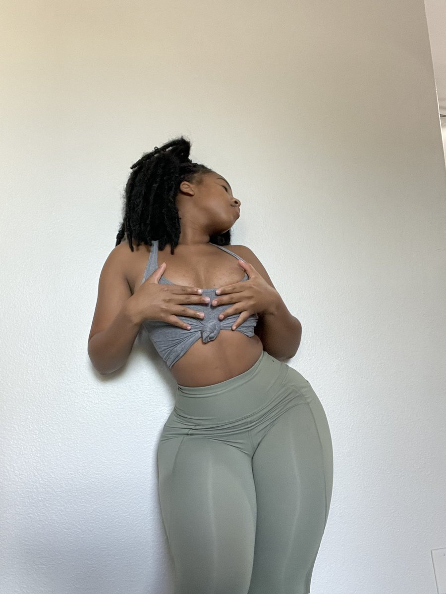 liamirandalinzy's tweet image. Kaiser hopes y’all have a good day ❤️