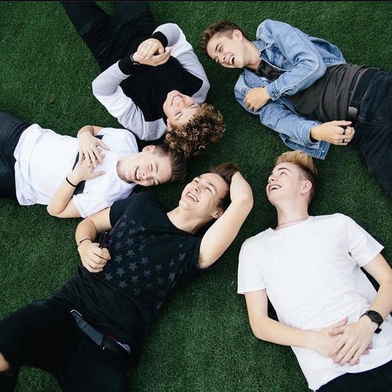 kingbesson's tweet photo. thank you @whydontwemusic for being such an important part of my life for the past 5 years, my love for all of you grows with each day that passes by. i’m extremely proud of y’all, i love you endlessly <3 #5YEARSOFWDW https://t.co/sCPtGRzO95