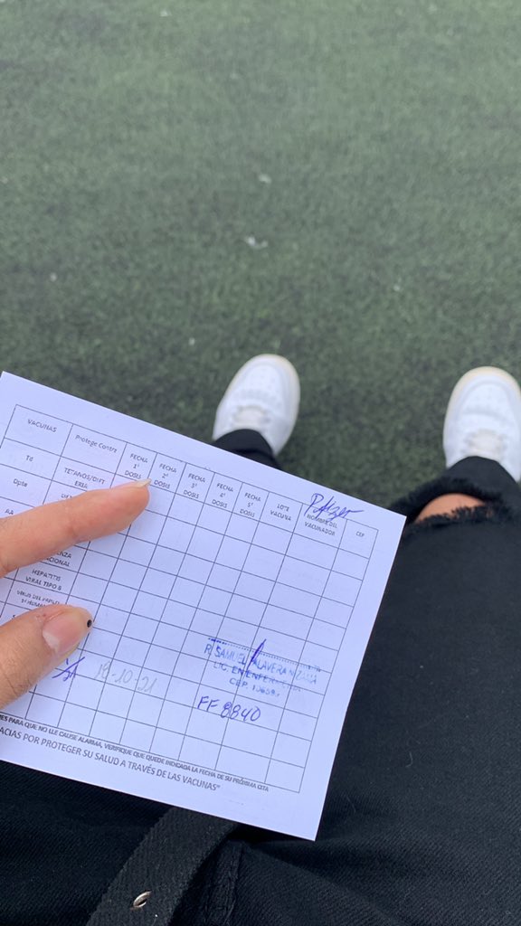 feelingchaufosa's tweet photo. PRIMERA DOSIS SIN HABER TENIDO COVID Y ME CONTRATARON PARA LA CHAMBAAAAAAA!! QUÉ LINDO DÍA🤍🤍🤍

YA CASI LISTA PARA EL BELLAQUEO Y LAS NOCHES DE PERREO🤝 https://t.co/7R0wflKWsb