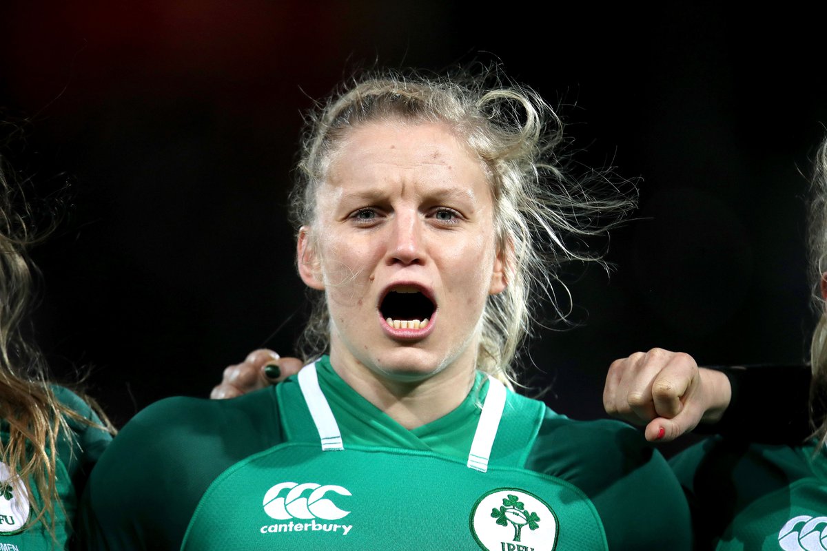 IrishRugby's tweet photo. #ShoulderToShoulder 

An incredible servant to Irish Rugby, and an inspiration on and off the pitch. Congrats on a brilliant career, @claire_mol, and thank you for everything you did in the green jersey ☘️

#IrishRugby https://t.co/SYUU9wY7EU