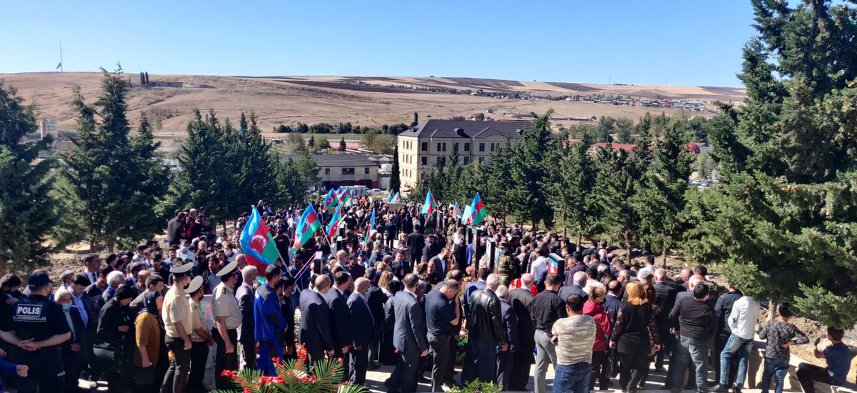 SabinaBaqirova's tweet photo. 27 sentyabr anım günü #Samaxi https://t.co/gYcjChiL9a