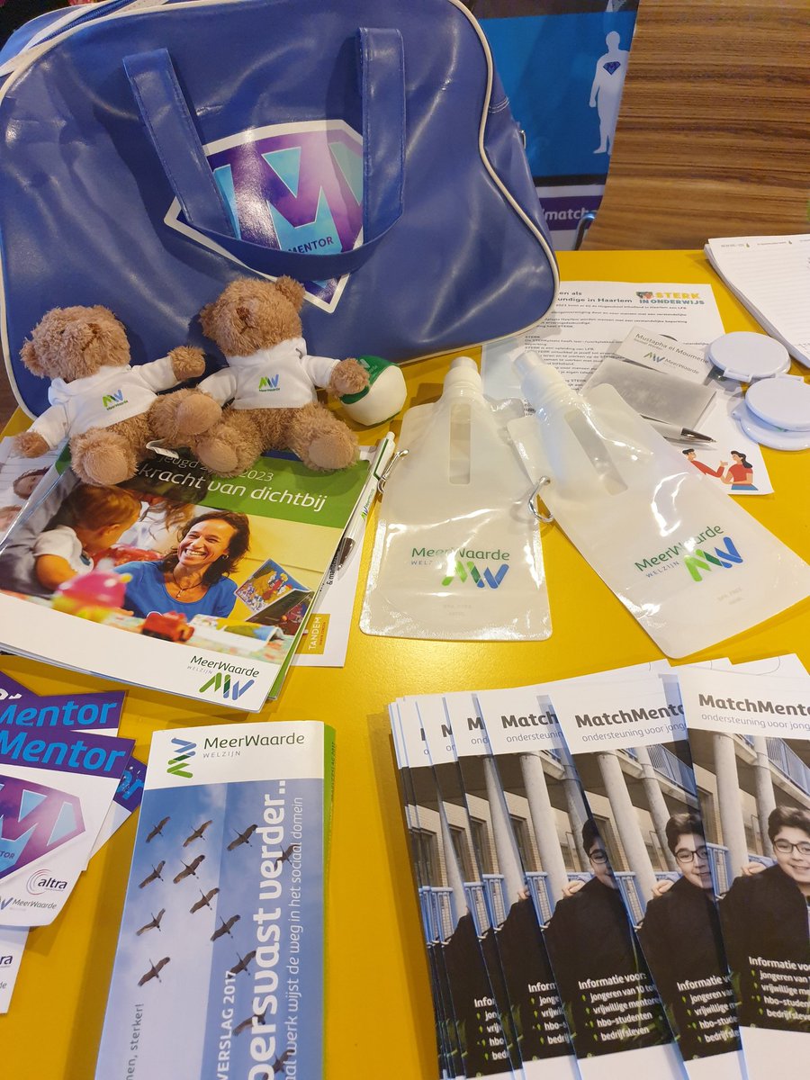 Vandaag was het MatchMentor programma van <a href="/MeerWaardeInfo/">MeerWaarde WELZIJN</a> in <a href="/haarlemmermeer/">Haarlemmermeer</a> bij de stagemarkt van @InhHaarlem. Leuk om te merken dat er grote belangstelling is voor ons project. Eerstejaars studenten gaan 8 maanden lang als mentor aan de slag. @MoniqueKuikMW, <a href="/Simone_MW/">Simone Meerwaarde</a>