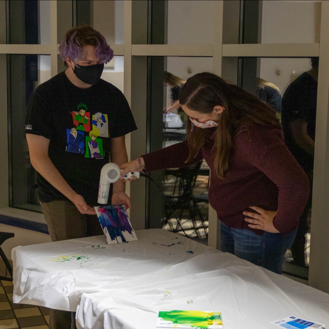 UToledoREC's tweet photo. We had lots of fun with Crayon Art on Thursday! This week, come chill out with us for De-Stress Night! RSVP on Invonet (link in bio) if you plan on coming. See you there! 🚀
#RocketNightLife #UToledoRec #GoRockets https://t.co/xd9YFKf2oV