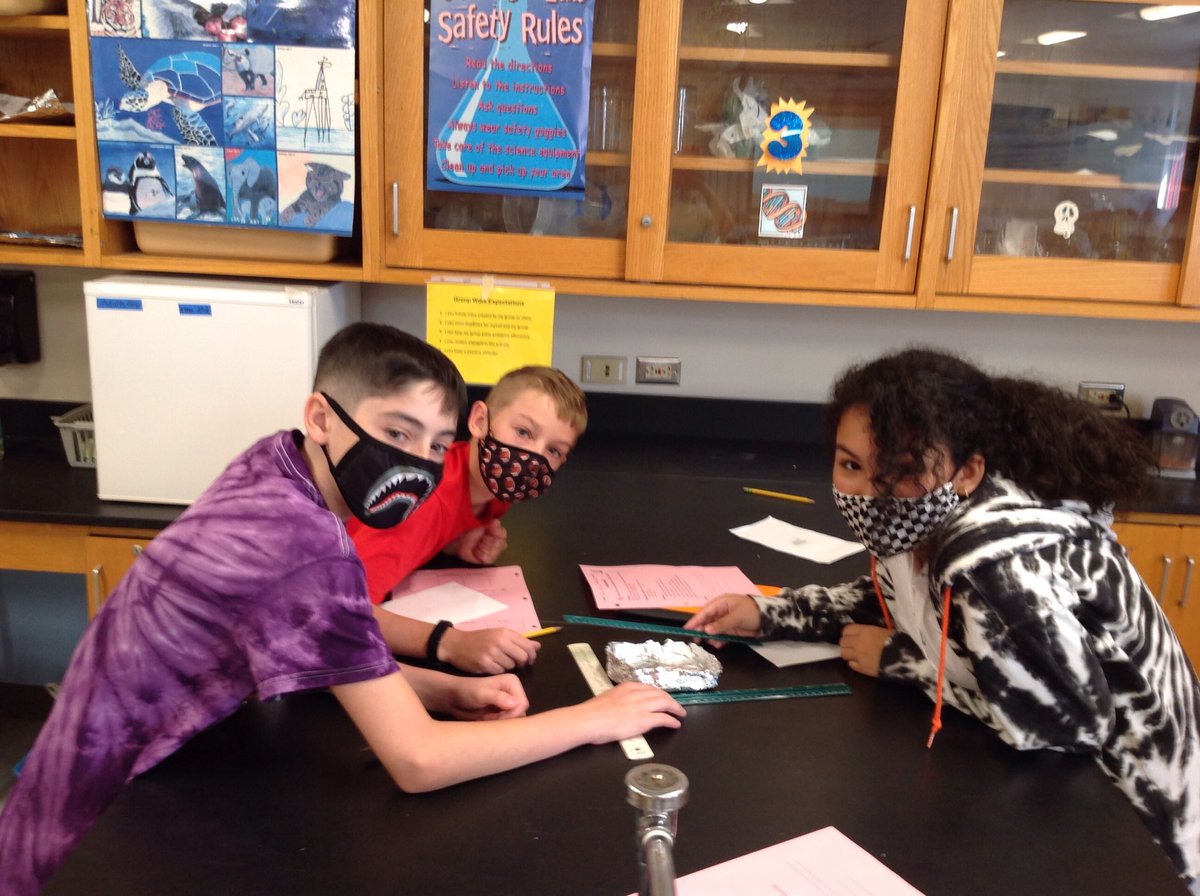 NFMiddleBlue's tweet photo. 7 Blue junior scientists getting ready for Raft Rally! https://t.co/mZNvnV0PVm