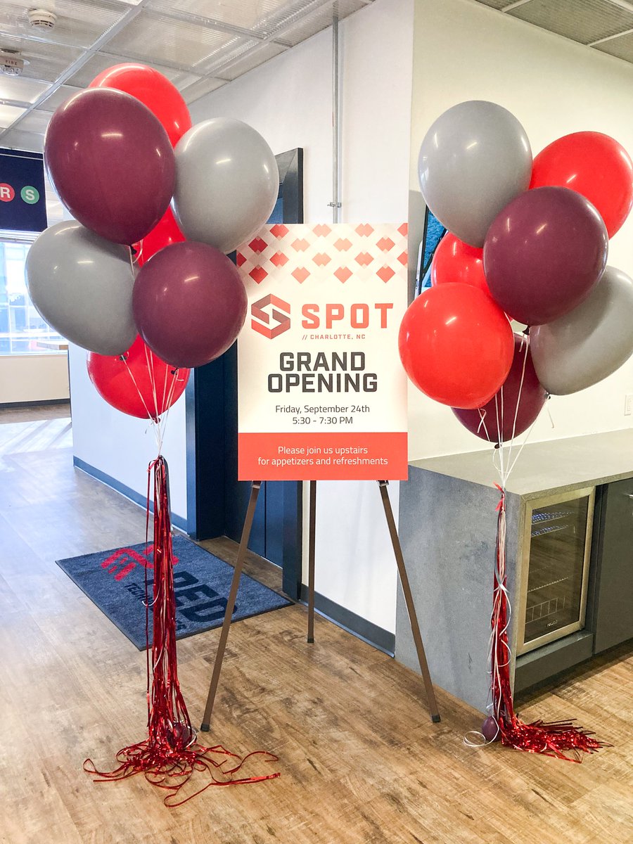 SpotFreight's tweet photo. Last Friday our Charlotte office had their grand opening for our beautiful new office! Here's a little sneak peak while we patiently wait for our photographer's photos! 📸 😜
-
-
#grandopeningparty #sneakpeak #3pl #SpotFreight https://t.co/SbQqsEmtDy