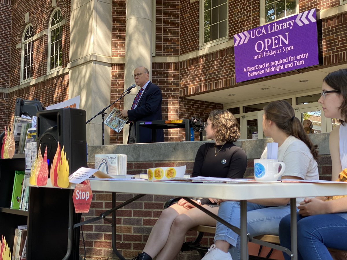 A beautiful day out for reading some banned books w/ <a href="/English_UCA/">UCA English Dept</a>