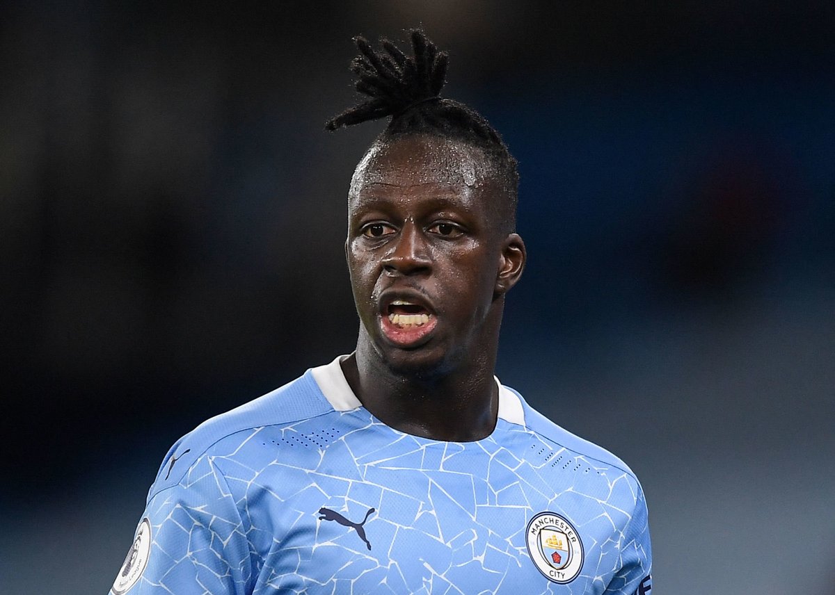 ActuFoot_'s tweet photo. 🔴 Accusé de viols et emprisonné depuis fin août, Benjamin Mendy n’apparaîtra pas dans FIFA 22, qui sortira le 1er octobre. 

(Le Parisien) https://t.co/pLlvSCbVzt https://t.co/Drd5jGnBB9