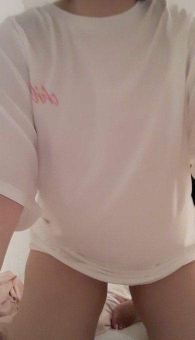 به سبکه&zwnj; خودم یکم چالش&zwnj; رو عوض&zwnj;کردم 🤷🏼&zwj;♀️ https://t.co/MzlRH7FXfo