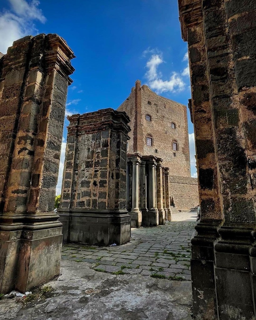 SPECIAL MENTION
FOTO DI - @massimo_barbagallo
L U O G O - Adrano
LOCAL MANAGER - <a href="/Pietrocarus/">Pietro Carus</a>
SELEZIONATA  DA - <a href="/pietrocarus/">Pietro Carus</a>
T A G - #ig_catania #Catania
S O C I A L - 
Facebook: Ig_catania &amp;  igsicilia crew
Twitter : Ig_catania &amp; ig_sicilia_crew

M E M B E R S - @igworldclu…