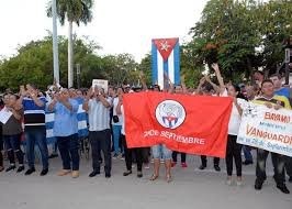 EverReyesSoto1's tweet photo. Somos algo más que nosotros mismos, somos pueblo, una esperanza. #Aniversario61CDR #CubaPorLaVida #CDRCuba #SomosDelBarrio #ACubaPonleCorazón @cubacooperaven @cubacolabora @Besnoymp_26 @NelaTa83 @unidad_central 
@SurCdi https://t.co/sDaflK4X4r