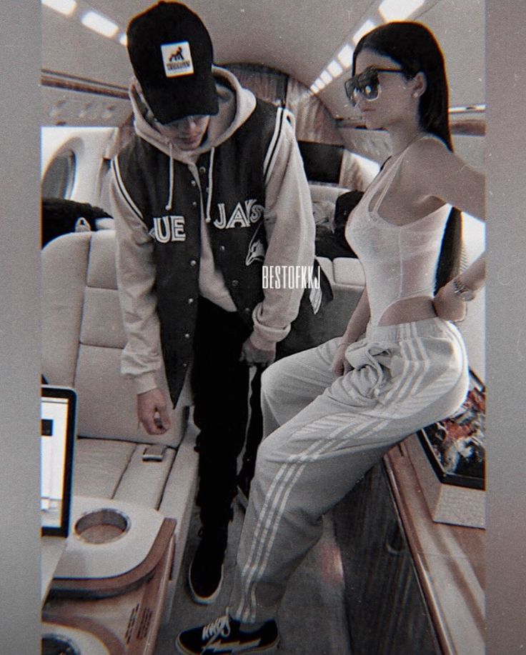 LizzieTdoe's tweet photo. Metido a bam bam bam 🙄🙌 https://t.co/GYvEEPJaHd