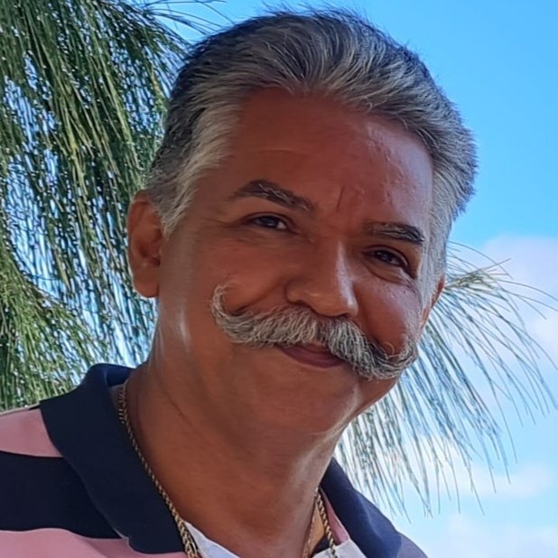 YTambon's tweet photo. #NouvellePhotoDeProfil https://t.co/8ZPlPoRYOY