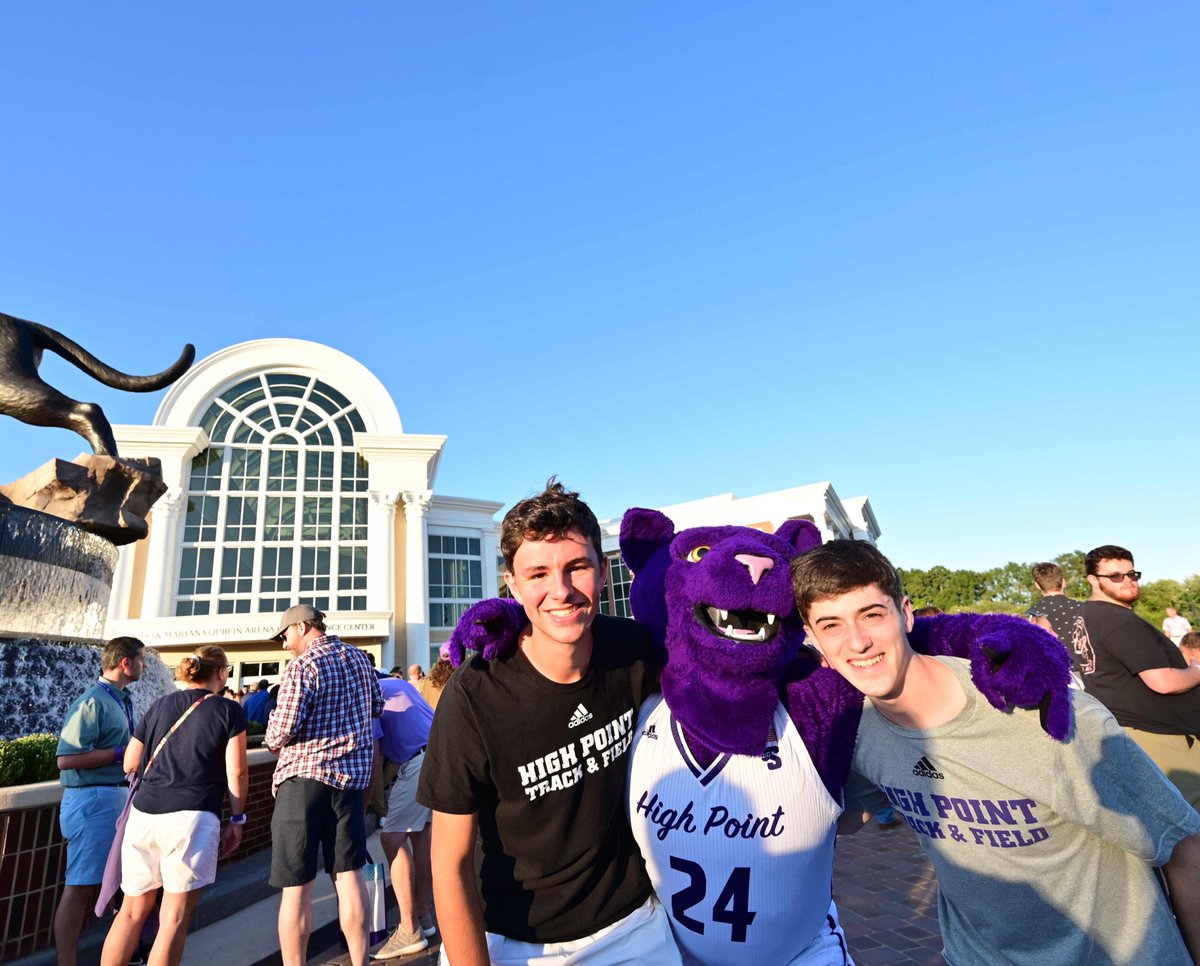 HighPointU's tweet photo. We know it only just wrapped up yesterday, but we're already reminiscing on our amazing #HPUFamilyWeekend! 🎉 From the grand opening of the @HPUQubeinCenter to the @train concert and the worship service led by Dr. @JohnCMaxwell, there were so many incredible moments. 💜 #HPU365 https://t.co/jykjX56MLr