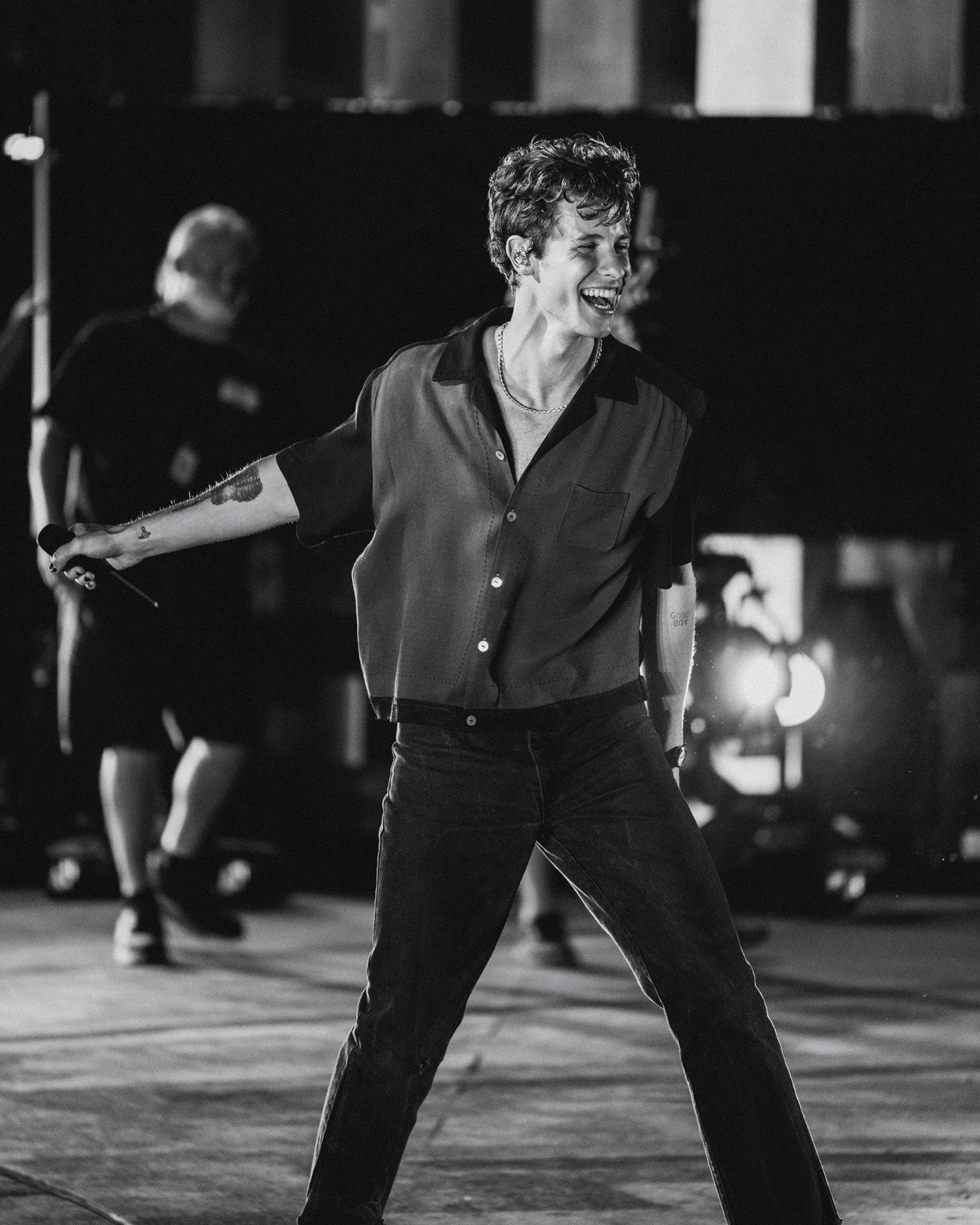 Shawn Mendes on Twitter "Thank you GlblCtzn 🖤 feels so good to be