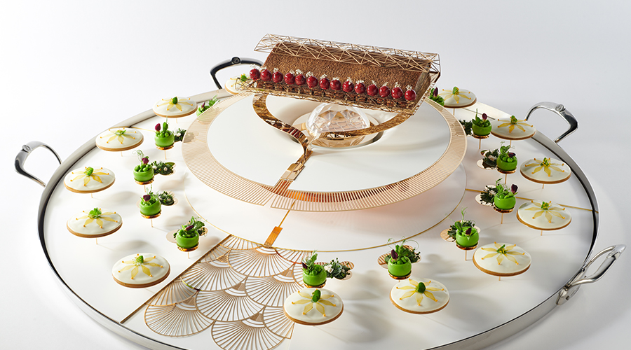 la_viande_fr's tweet photo. Le #BocusedOr 2021, c'est fini !
Félicitations aux chefs qui ont su, par leur passion pour la #gastronomie, sublimer la #Viande de #Boeuf #LabelRouge française. 👏
Et maintenant, le podium :
🥇 France 🇫🇷
🥈 Danemark 🇩🇰
🥉 Norvège 🇳🇴
🏆 Prix spécial "Plateau" : Islande 🇮🇸 https://t.co/Zo5jTcNnkM