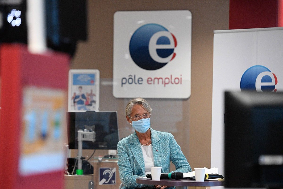 Comme celles et ceux rencontrés à l’agence @pole_emploi de Vitry-sur-Seine aujourd’hui, 1,5 million de Français sont au chômage de longue durée.

Pour les accompagner et leur permettre de bénéficier de la reprise économique, nous mettons en place un plan inédit et massif. 1/4