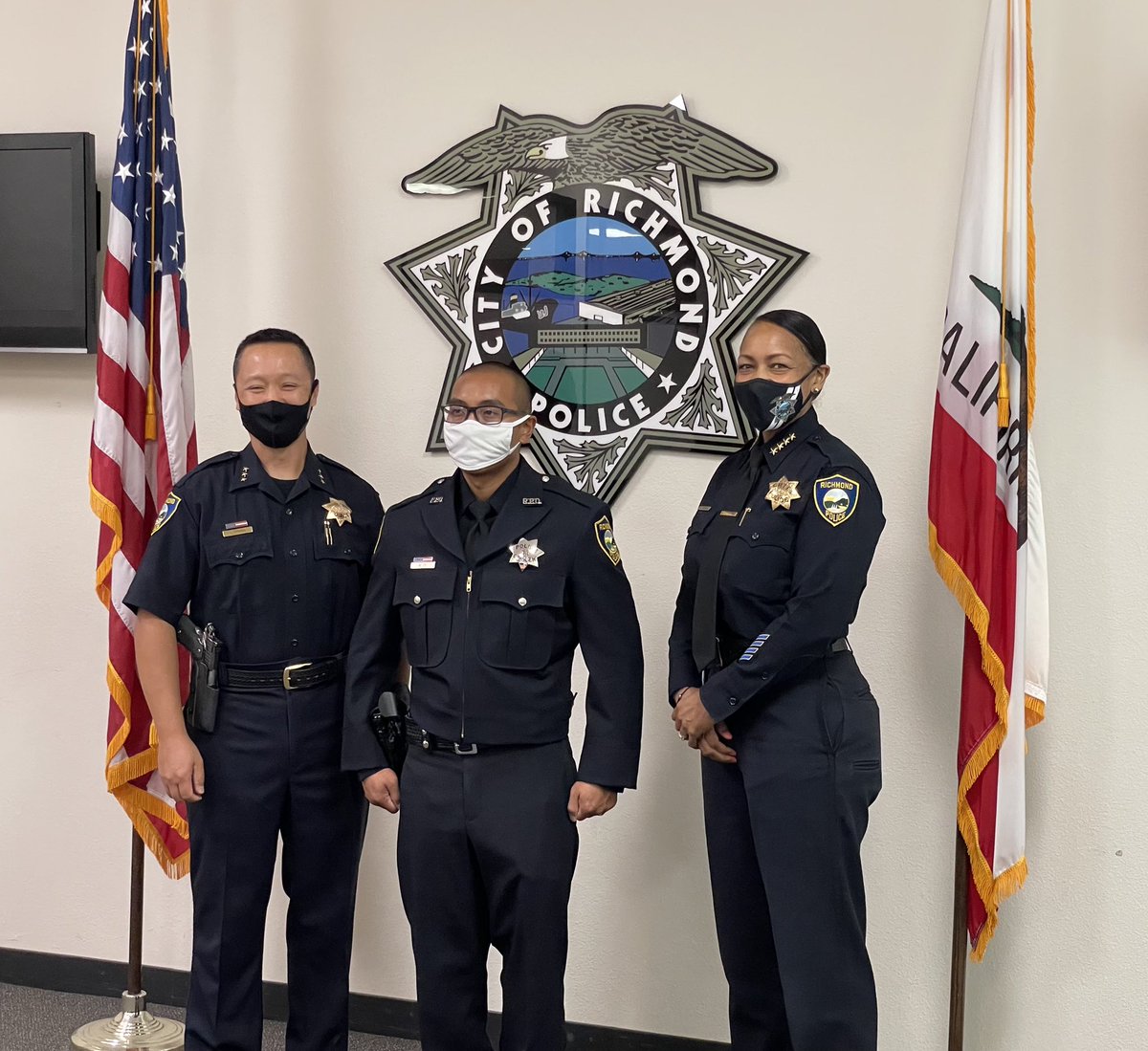 Swearing-in ceremony: Welcome, Officer Ly!
facebook.com/18959905772240…