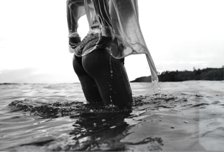 Charmed_Phoebe's tweet photo. My #MCM and his love for the ocean has brought out that passion and fire in me like no other. @OceanicMonarch you were always the one from the first day we met. https://t.co/2e23OHtIyw