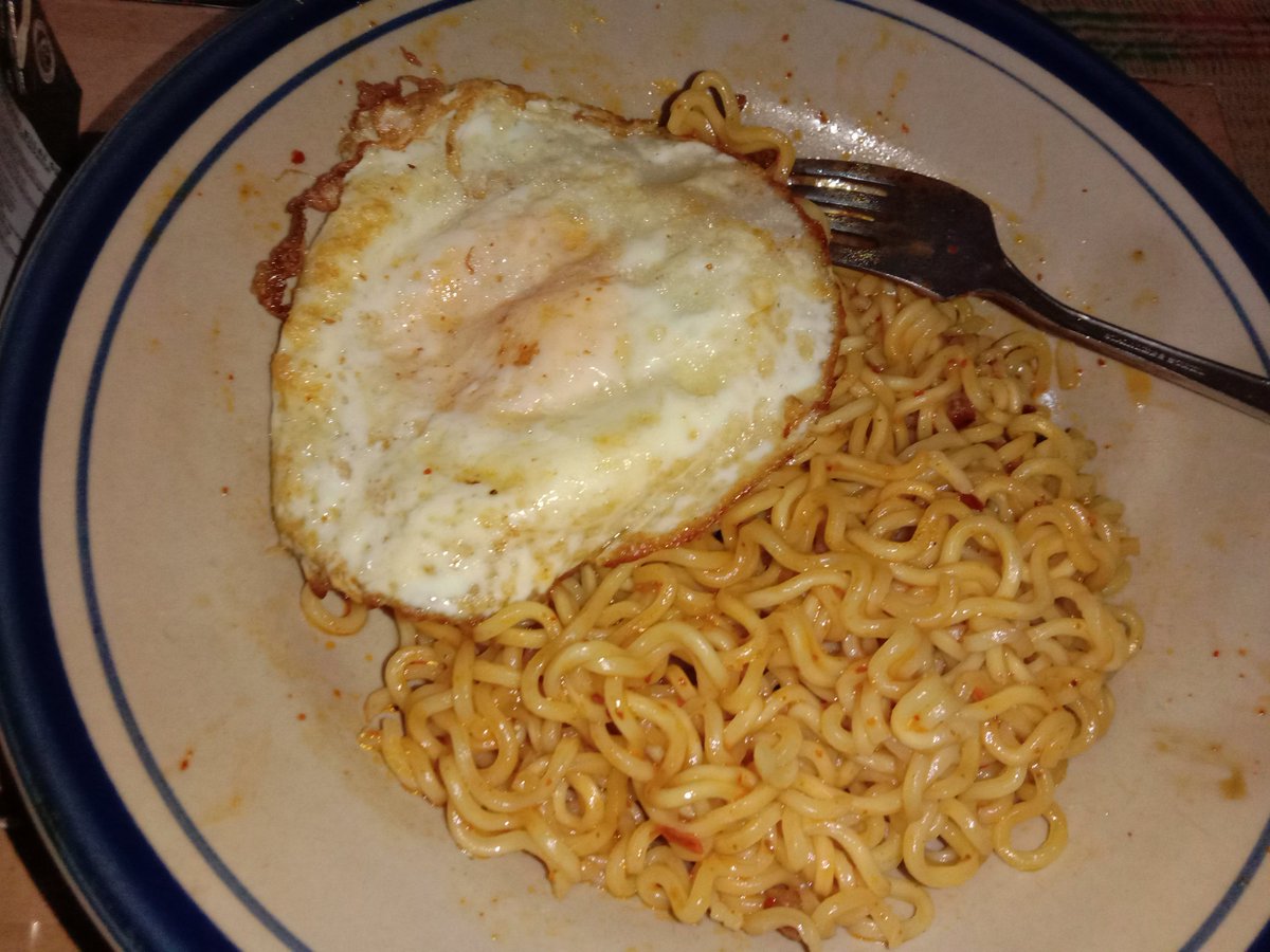 nw_meong's tweet photo. yuk mam mie 🍝

#DinnerWithWayzenni 
#HAPPYHENDERYDAY
#生日快乐0928黄冠亨
#CharmingPrinceHenderyDay
#앞으로도_헨드리랑_같은_달을_볼게
@WayV_official https://t.co/dBCbeYYNjH