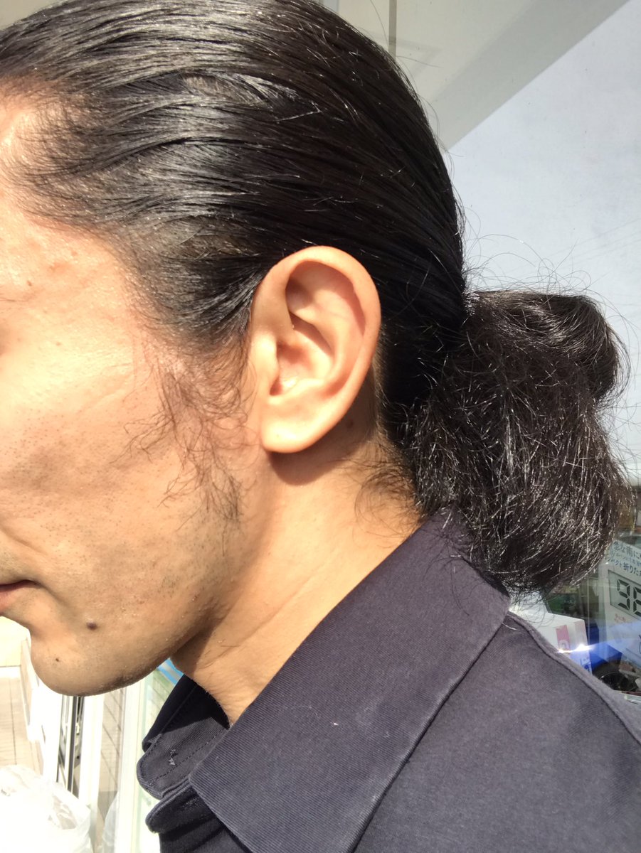 marsvioletlove's tweet photo. 通勤途中、体操服の中学生軍団に目をつけられ、
「お〜っと！これは〜！マコ様〜！」
と叫ばれ笑われました😂 https://t.co/sxNUV0JAN1