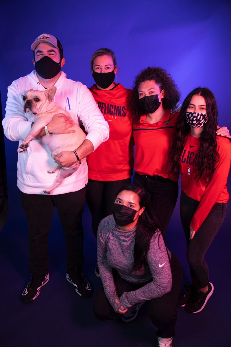 Pelicans social media squad at Media Day 🙌

#WBD