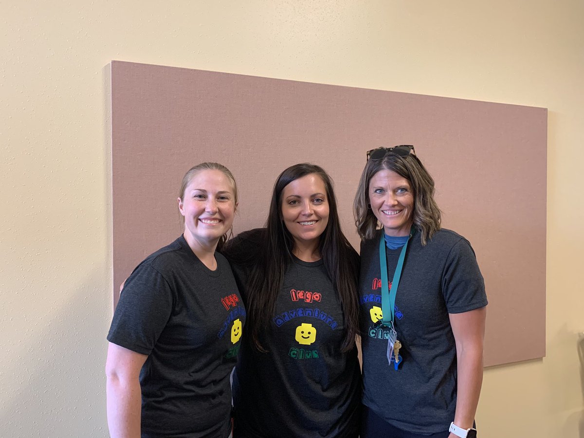 knelson2400's tweet photo. Legos anyone? These awesome teachers will be leading the way in our Lego Adventure Club for first graders that starts next week! @Fremont1_GPeak @Fremont1Tech @LanderSchools https://t.co/lAU95sB6jw