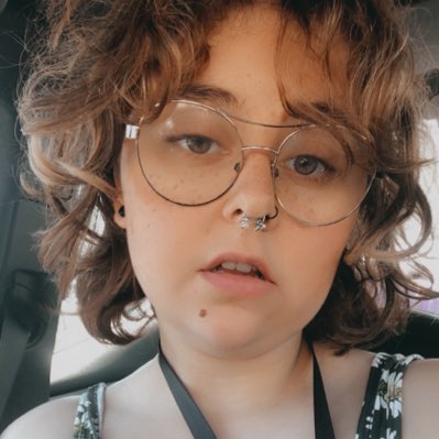 spooky_jesss's tweet photo. curly headed cutie https://t.co/hwVFK6WNpc