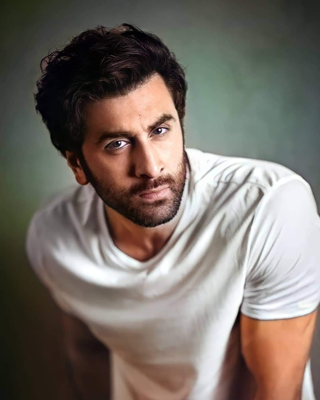 Happy Birthday Ranbir Kapoor, wishing you a tremendous year! 