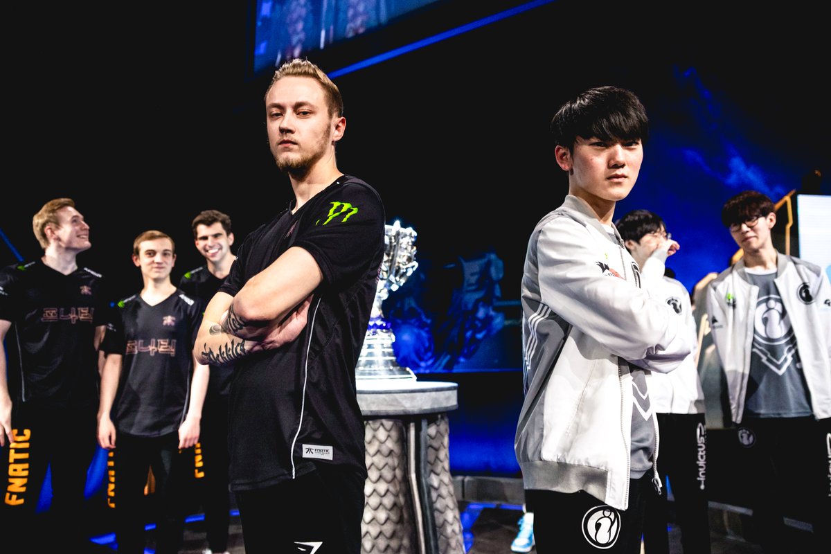 Boy_is_crazy's tweet photo. @alwaysfnatic @Nisqy Excited to see the 2 best adc in the world https://t.co/PRhahm6RSY