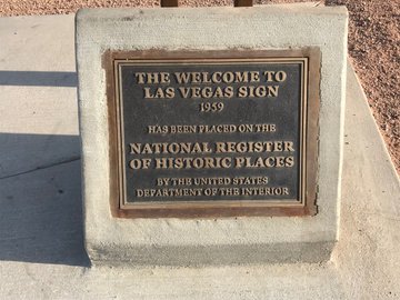 NvActors's tweet photo. It's one of the famous locations in Las #Vegas and one of the most photographed. #OTD, May 1, 2009 the "Welcome to Las Vegas" sign was listed on the National Register of Historic Places! #ClarkCounty sought the designation for its 2009 centennial celebration. https://t.co/IeKhoAlcYY