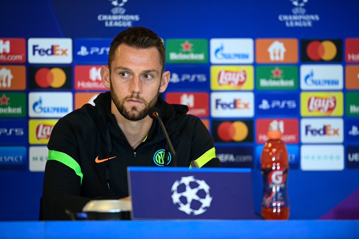 Stefandevrij's tweet image. Press conference 🎙 #UCL