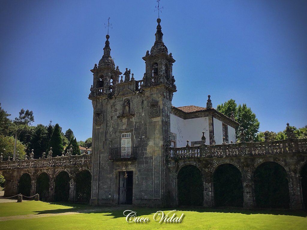 “El único verdadero viaje de descubrimiento consiste, no en buscar nuevos paisajes, sino en mirar con nuevos ojos” by Marcel Proust. 😎🍁📸 #DiaInternacionaldelTurismo #fotografia #paisaje #naturaleza #galicia #pazodeoca  #naturephotography #travelphotography #españa 🇪🇸