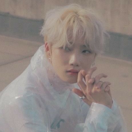 chnhezZz's tweet photo. chanhee was born to be blond https://t.co/rqszqisKxj