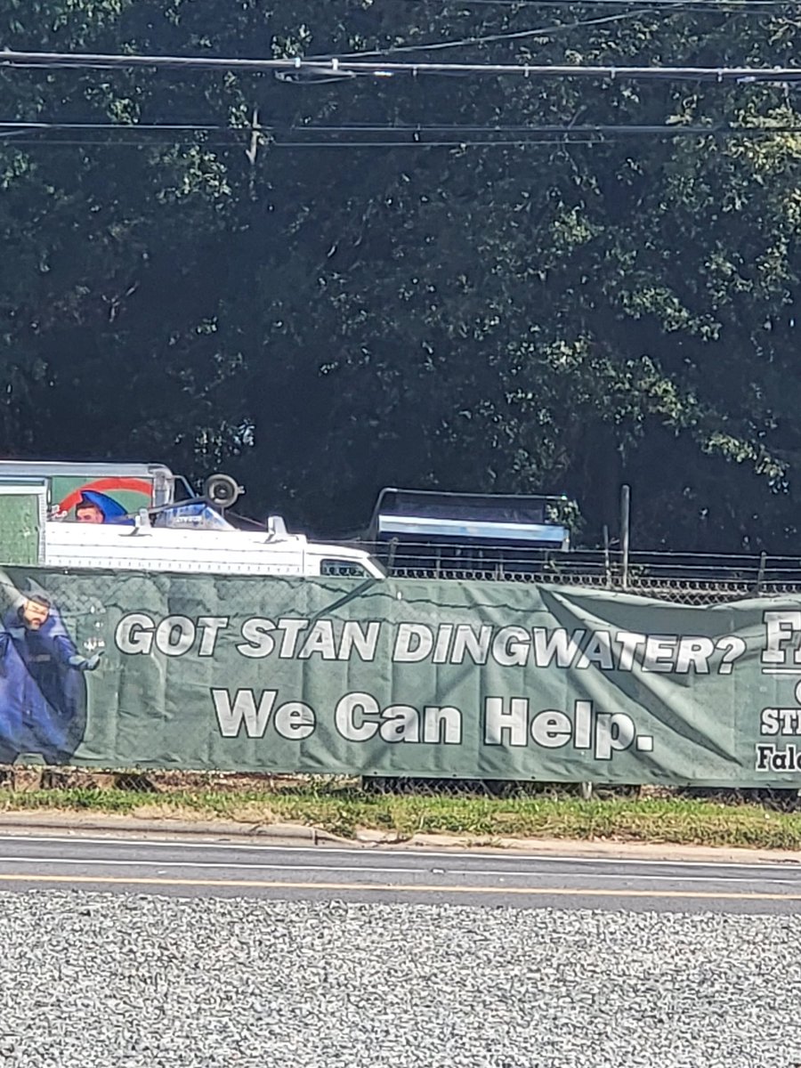 CubeyAgainstT's tweet image. Anyone else read this the same way I did?

#spacesmatter
#grammar