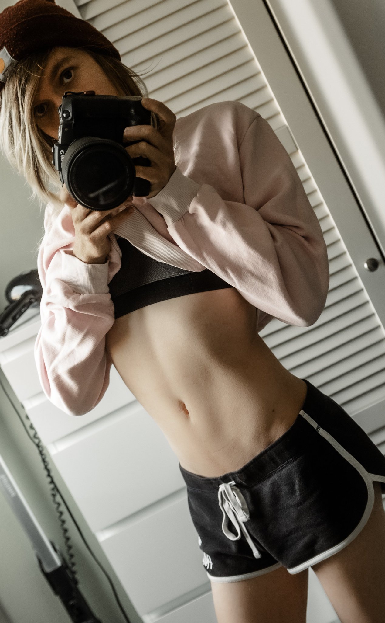 1 pic. What if we engaged in sodomy in the laundry room? https://t.co/AiijTSsqW1